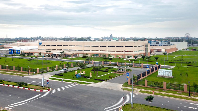 ntel-Corp-s-assembly-and-test-facility-at-Saigon-High-Tech-Park-Ho-Chi-Minh-city.jpg