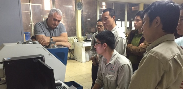 Bàn giao, lắp đặt và hướng dẫn sử dụng Máy quang phổ phát xạ S5 SOLARIS CCD PLUS Bàn giao, lắp đặt và hướng dẫn sử dụng Máy quang phổ phát xạ S5 SOLARIS CCD PLUS